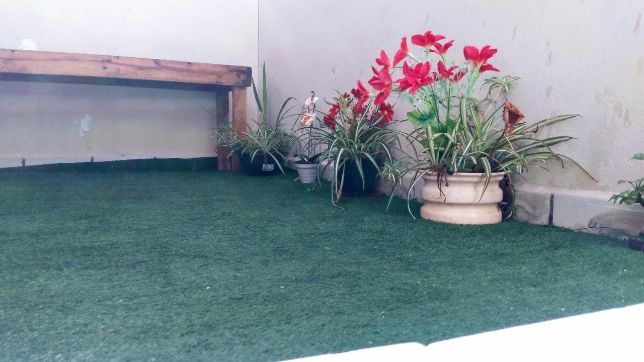 Minha Casa Em Botucatu Suite מראה חיצוני תמונה