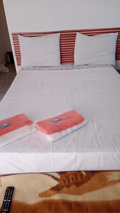Minha Casa Em Botucatu Suite מראה חיצוני תמונה